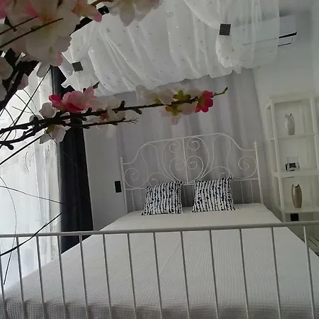 Opensky Pool Apartment Kallithea (Chalkidiki)