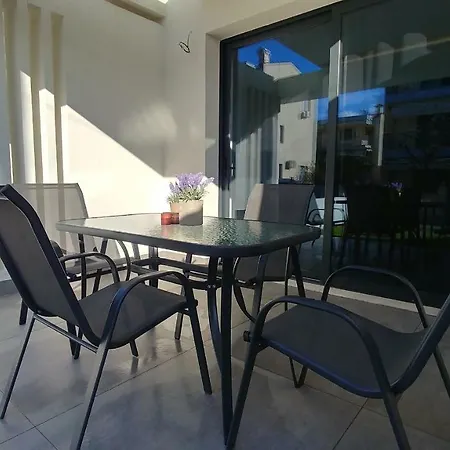 Apartment Opensky Pool