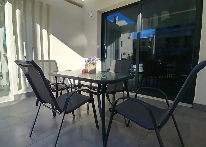 Apartment Opensky Pool